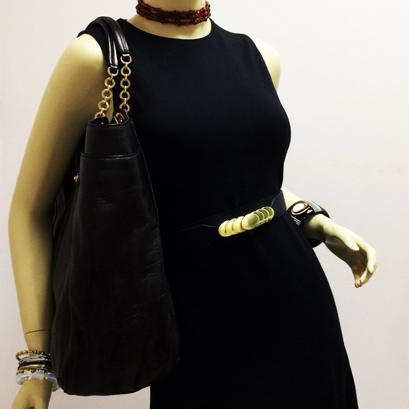 Salvatore Ferragamo Betulla Black Leather Tote Bag - Picture 4 of 8